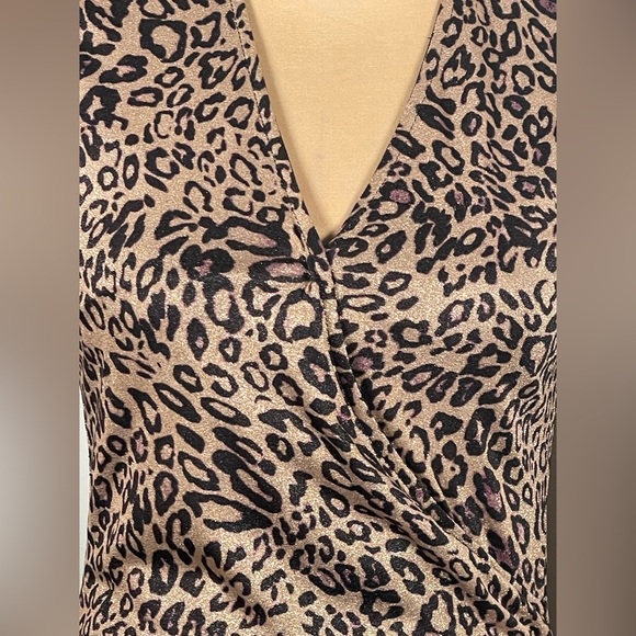 Superdown Laurie Leopard Metallic Wrap Mini Dress Size Medium - Picture 6 of 11